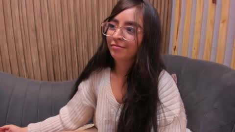 Snapshot of eva_macalliter chatting on 02-07-25, 09:05 Angelinne online show from 02-07-25, 09:05