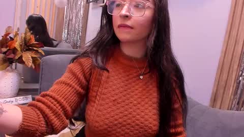 Angelinne online show from 12-18-25, 03:23