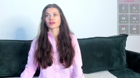 Snapshot of eva_mccoy chatting on 11-10-25, 12:37 Eva online show from 11-10-25, 12:37