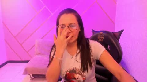 Snapshot of eva_mermaid chatting on 09-13-25, 02:39 Eva online show from 09-13-25, 02:39