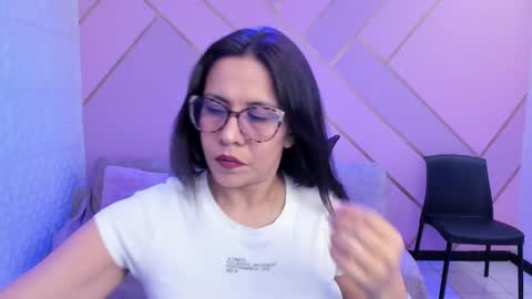 Snapshot of eva_mermaid chatting on 10-09-25, 02:26 Eva online show from 10-09-25, 02:26