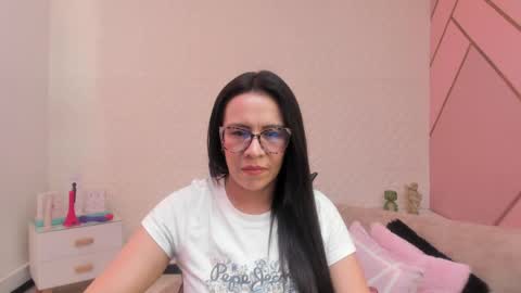 Snapshot of eva_mermaid chatting on 04-23-26, 02:30 Eva online show from 04-23-26, 02:30