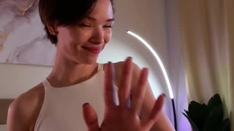 Snapshot of eva_natsumi chatting on 02-26-25, 12:36 Eva online show from 02-26-25, 12:36