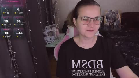 Eva online show from 10-19-25, 10:27