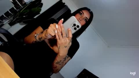 Snapshot of eva_penelope chatting on 03-02-26, 02:14 EVA online show from 03-02-26, 02:14