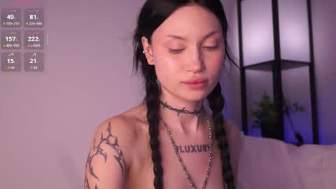 Snapshot of eva_pixie chatting on 10-07-25, 01:30 Eva online show from 10-07-25, 01:30