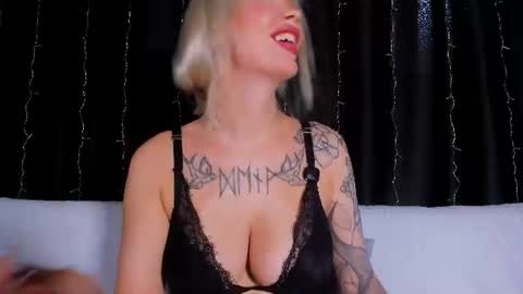 Snapshot of eva_re chatting on 07-11-26, 01:58 Eva online show from 07-11-26, 01:58