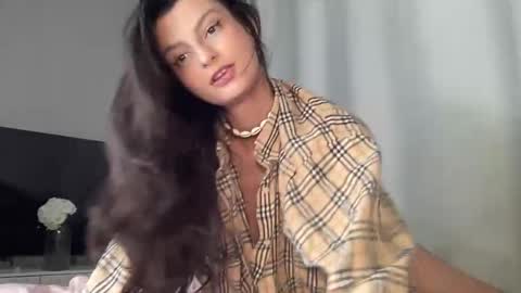 Snapshot of eva_ro chatting on 10-24-25, 03:30 EVA online show from 10-24-25, 03:30