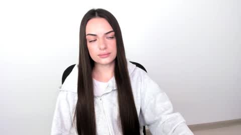 Eva online show from 02-21-25, 01:33