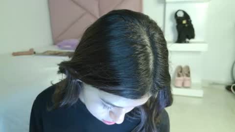Eva Sin online show from 05-18-26, 04:07