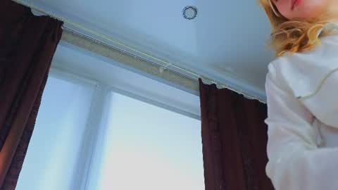 Hi there i am Eva and i wish create a nice community with you so join my Ticket Show for more pleasure online show from 08-01-26, 09:08