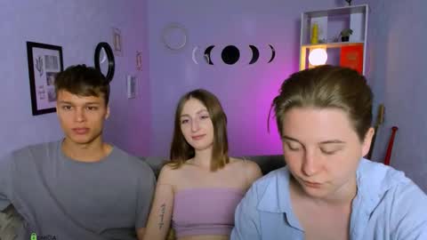 Snapshot of eva_smiith_ chatting on 09-10-25, 05:51 Eva online show from 09-10-25, 05:51