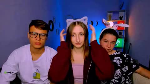 Snapshot of eva_smiith_ chatting on 09-15-25, 07:25 Eva online show from 09-15-25, 07:25