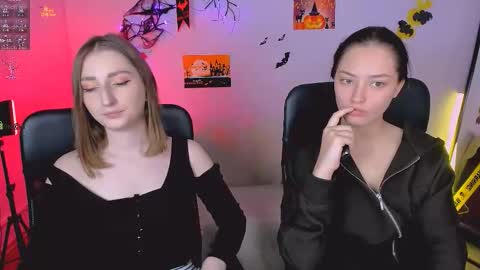 Snapshot of eva_smiith_ chatting on 10-31-25, 07:20 Eva online show from 10-31-25, 07:20