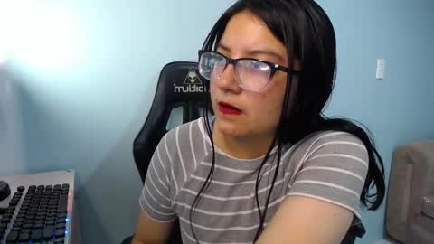 Snapshot of eva_smit_t chatting on 12-05-25, 04:21 eva_smit_t online show from 12-05-25, 04:21