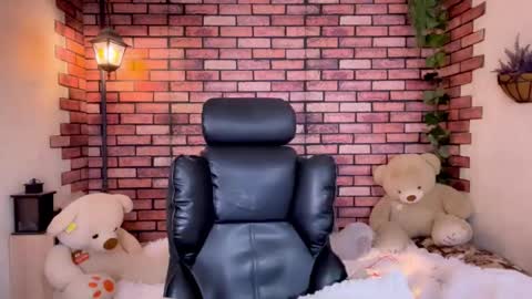 Snapshot of eva_starxxxxx chatting on 02-24-26, 11:36 Eva online show from 02-24-26, 11:36