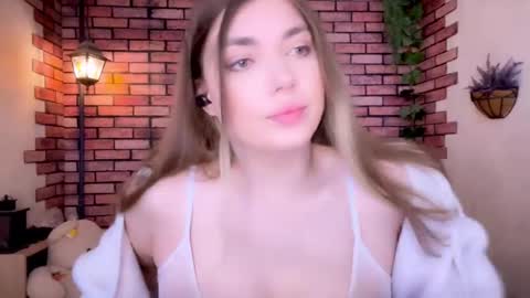 Eva online show from 03-06-26, 08:33