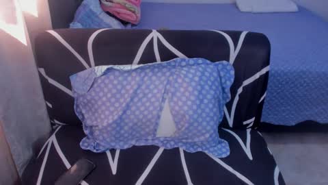 Eva online show from 10-15-25, 01:44