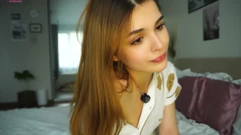 Snapshot of eva_zill_blossom chatting on 06-28-26, 09:48 Hello my name is Eva its my first day here online show from 06-28-26, 09:48