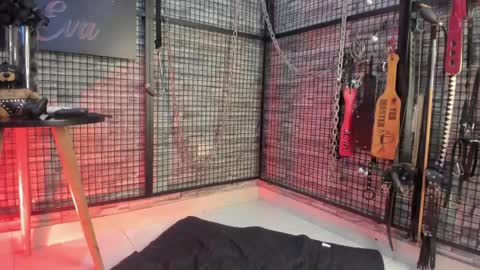 EVA INDEPENDENT MODEL online show from 04-04-26, 12:42