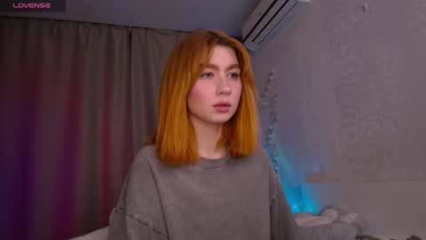 Snapshot of evaa_moonn_ chatting on 01-16-26, 05:55 Eva online show from 01-16-26, 05:55