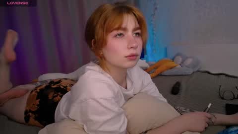 Snapshot of evaa_moonn_ chatting on 02-18-26, 05:53 Eva online show from 02-18-26, 05:53