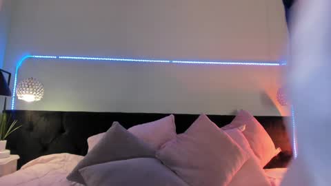 julieth online show from 02-08-25, 05:18