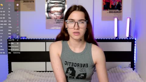 Snapshot of evaandluna chatting on 06-02-26, 12:01 Eva online show from 06-02-26, 12:01