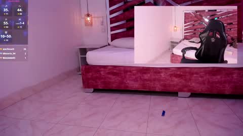 Snapshot of evabloom_ chatting on 05-16-26, 12:07 EvaBloom online show from 05-16-26, 12:07