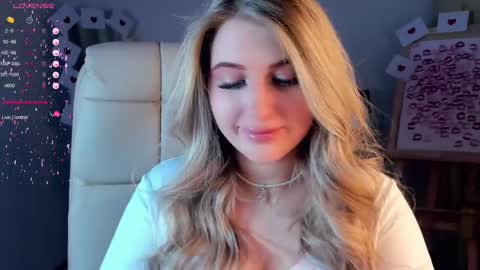 Snapshot of evacadooo chatting on 02-24-25, 05:22 Eva online show from 02-24-25, 05:22