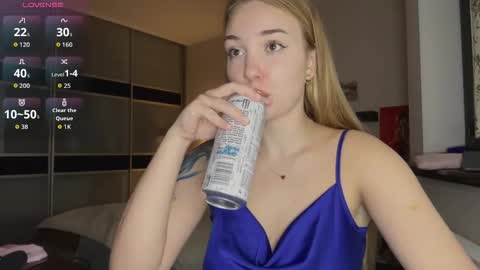 Snapshot of evacarter1 chatting on 10-11-25, 06:56 evacarter1 online show from 10-11-25, 06:56