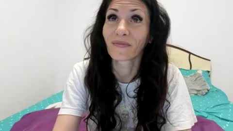 Snapshot of evacrisxxx chatting on 07-01-26, 02:35 hornycrissyyourlove online show from 07-01-26, 02:35