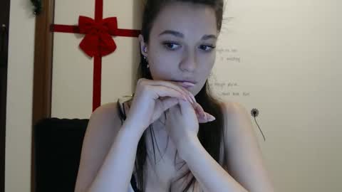 Eva online show from 12-18-25, 03:07