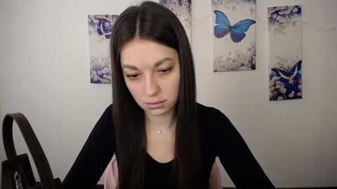 Eva online show from 04-14-26, 11:05