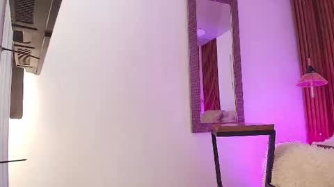 Snapshot of evagoddess_ chatting on 06-18-26, 08:13 EVA GODDESS online show from 06-18-26, 08:13