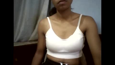 Snapshot of evahaldy chatting on 02-25-26, 05:17 evahaldy online show from 02-25-26, 05:17