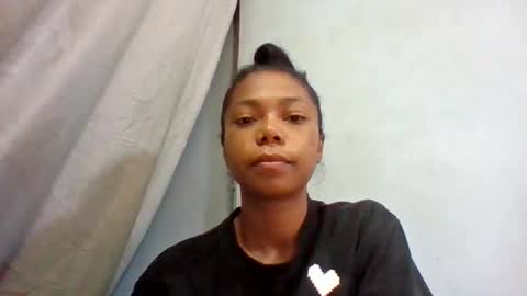 Snapshot of evahaldy chatting on 05-25-26, 03:12 evahaldy online show from 05-25-26, 03:12