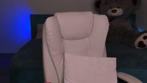 Eva online show from 12-12-24, 08:53