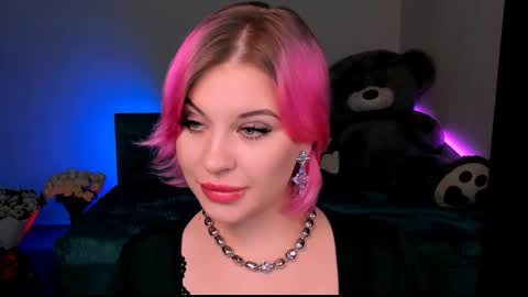 Eva online show from 01-18-25, 06:21