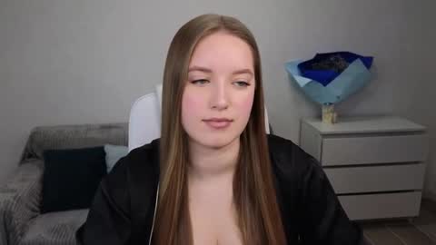 Snapshot of evajuly chatting on 12-28-24, 05:33 Eva online show from 12-28-24, 05:33