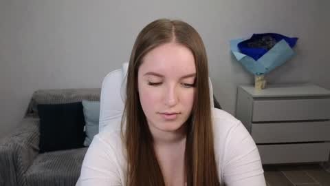 Snapshot of evajuly chatting on 12-29-24, 04:19 Eva online show from 12-29-24, 04:19