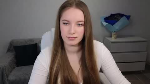 Snapshot of evajuly chatting on 01-05-25, 04:25 Eva online show from 01-05-25, 04:25