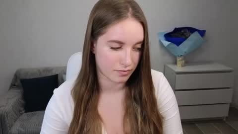 Snapshot of evajuly chatting on 01-08-25, 03:28 Eva online show from 01-08-25, 03:28