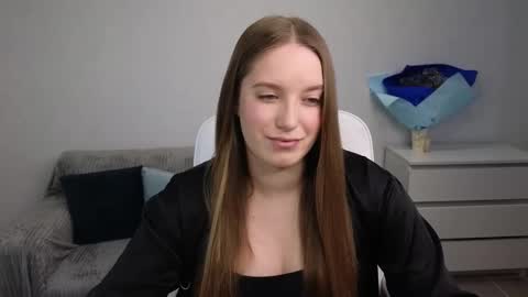 Snapshot of evajuly chatting on 01-20-25, 11:13 Eva online show from 01-20-25, 11:13