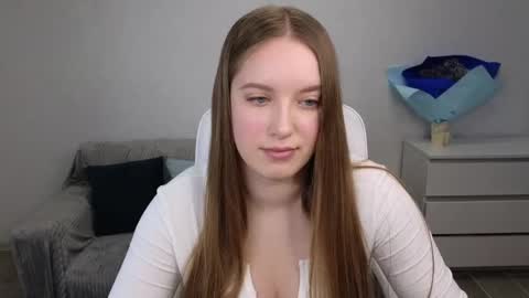 Snapshot of evajuly chatting on 01-29-25, 06:33 Eva online show from 01-29-25, 06:33