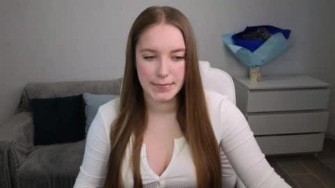 Snapshot of evajuly chatting on 02-05-25, 06:13 Eva online show from 02-05-25, 06:13