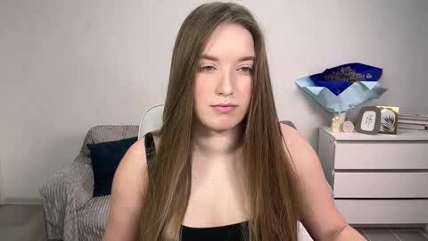 Snapshot of evajuly chatting on 10-23-25, 09:41 Eva online show from 10-23-25, 09:41