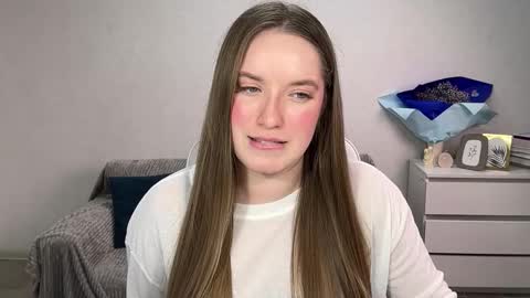 Snapshot of evajuly chatting on 11-12-25, 06:41 Eva online show from 11-12-25, 06:41