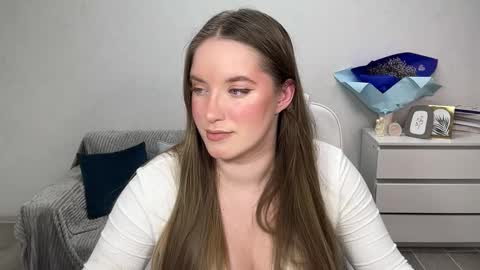 Snapshot of evajuly chatting on 11-16-25, 06:02 Eva online show from 11-16-25, 06:02