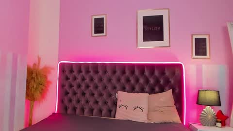 Eva online show from 01-21-25, 07:04